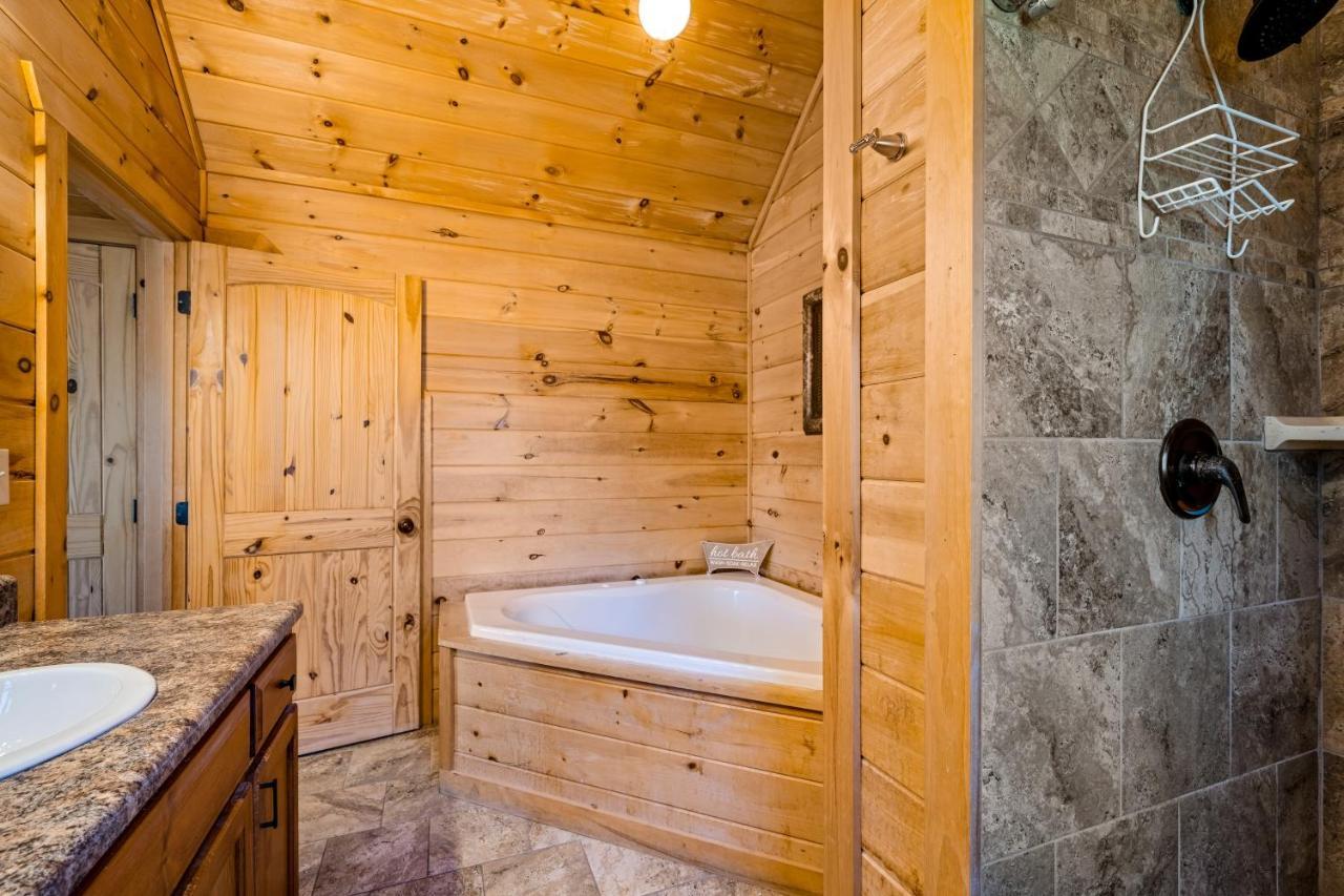 Blue Ridge Bear Bungalow Exterior foto